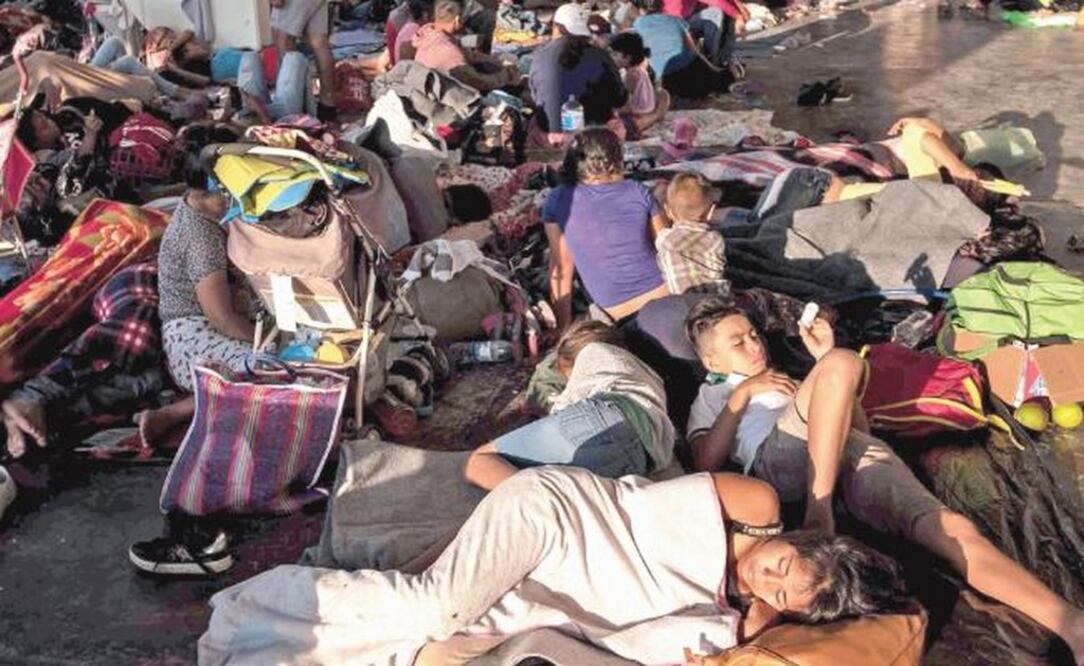 De acuerdo con los Servicios de Salud y la Dirección de Protección Civil, en la caravana que descansa en Juchitán hay al menos 18 mujeres embarazadas. Foto: GUILLERMO ARIAS. AFP