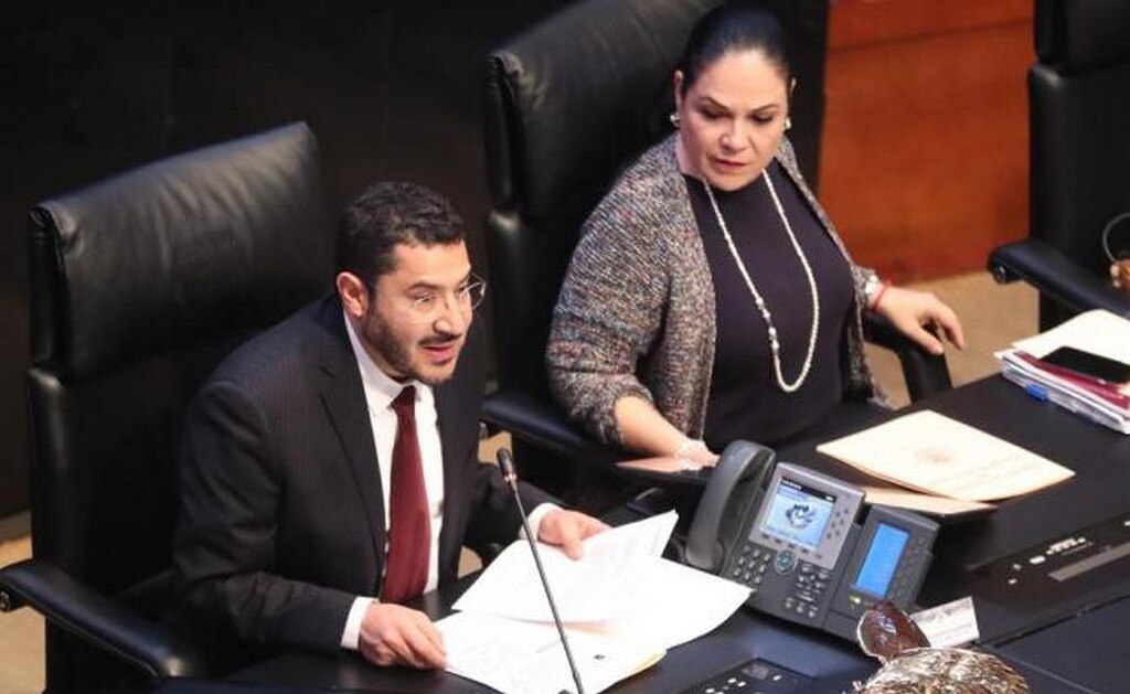 Senado recibe iniciativa de AMLO para quitar fuero al Presidente