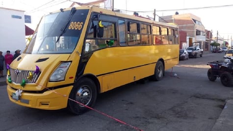 Peatón muere tras ser atropellado por camión urbano