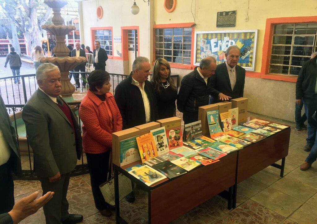 "Libros digitales para la educación serán una realidad", refiere SEGE