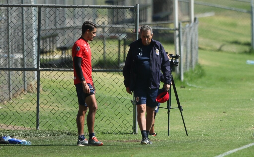 20 técnicos, los candidatos para dirigir a Chivas