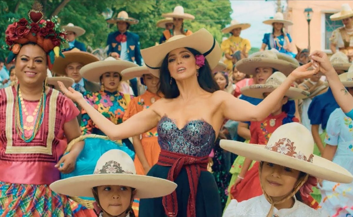 Ana Bárbara estrenó su nuevo videoclip de la canción "Reza y Reza". Foto: Captura de video