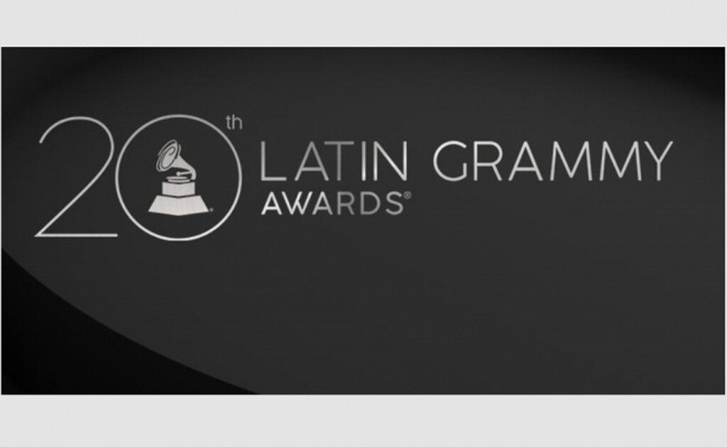 La Academia Latina de la Grabación presentó este martes un nuevo logo que sustituye su tradicional color rojo por uno platino. Foto: Especial