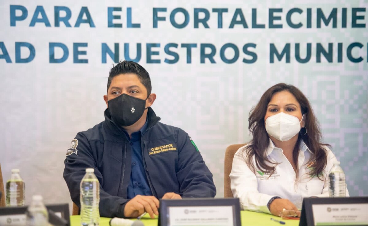 Gallardo Cardona presenta nuevo modelo policial, en mesa de Seguridad de Cerritos 