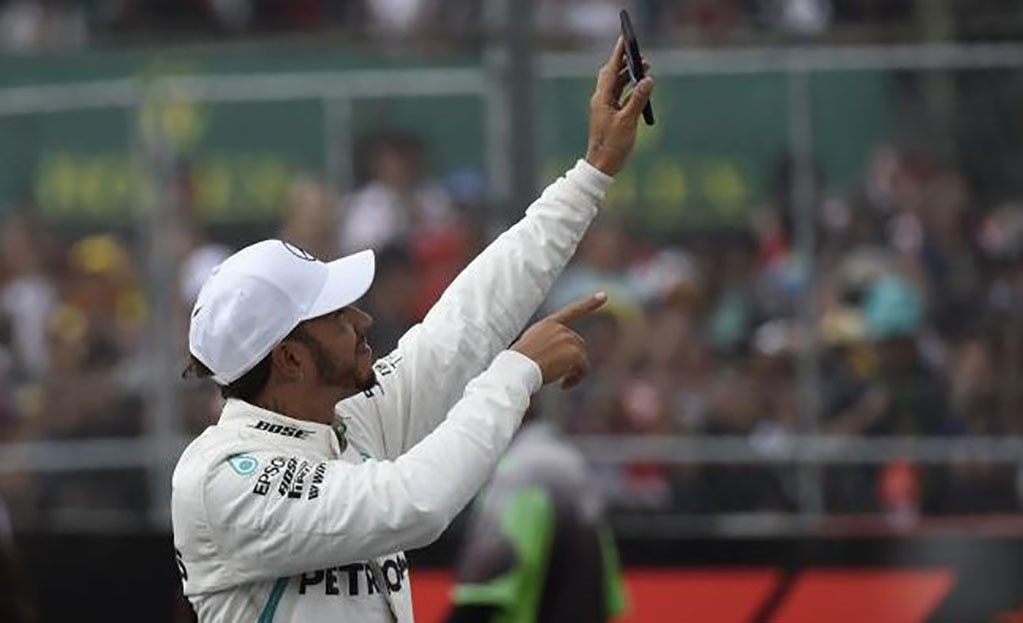 Hamilton se corona en el GP de México