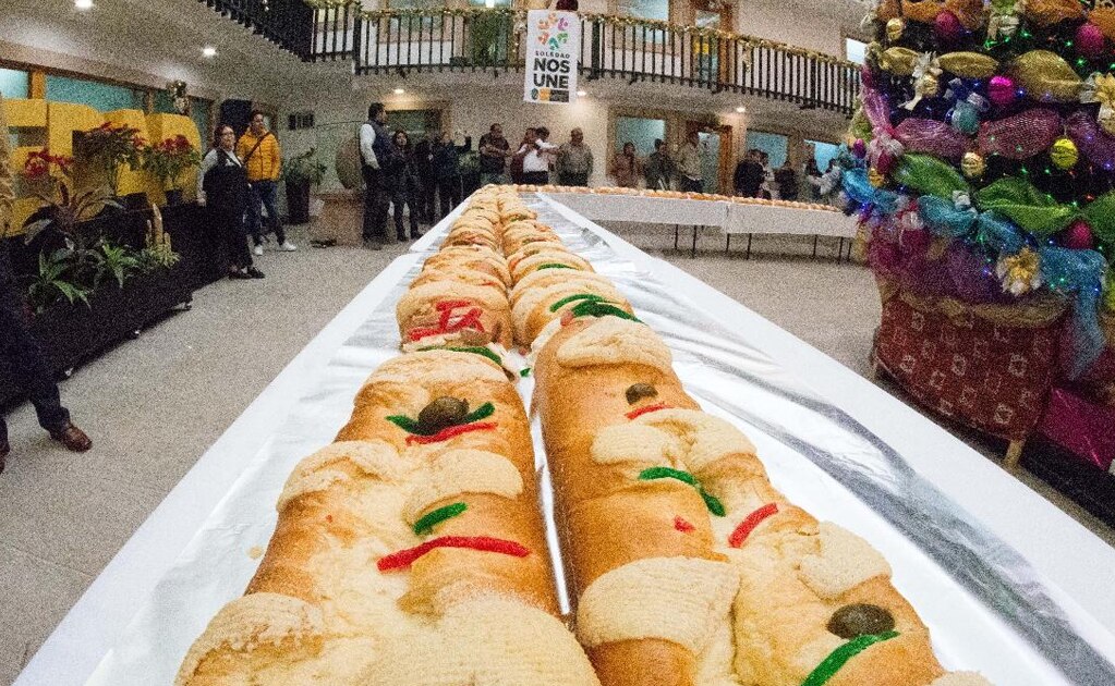 Invita Ayuntamiento de Soledad a la partida de su monumental rosca de reyes