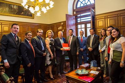 UASLP recibió donativo de Grupo Santander Universidades