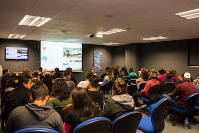 Celebra UASLP foro “Día Internacional de la Partería”