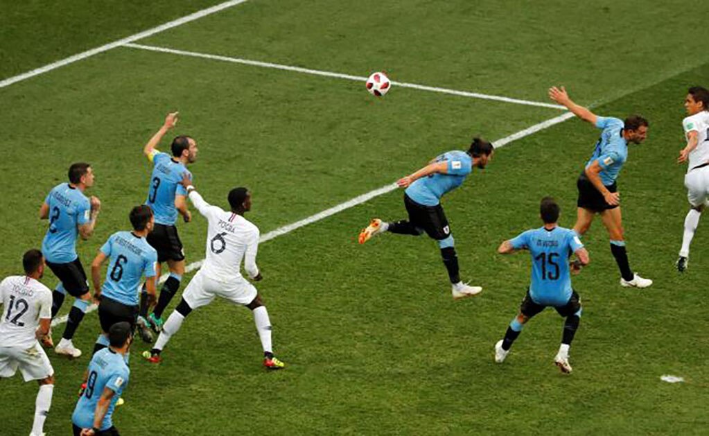 Golazo de Raphael Varane frente a Uruguay
