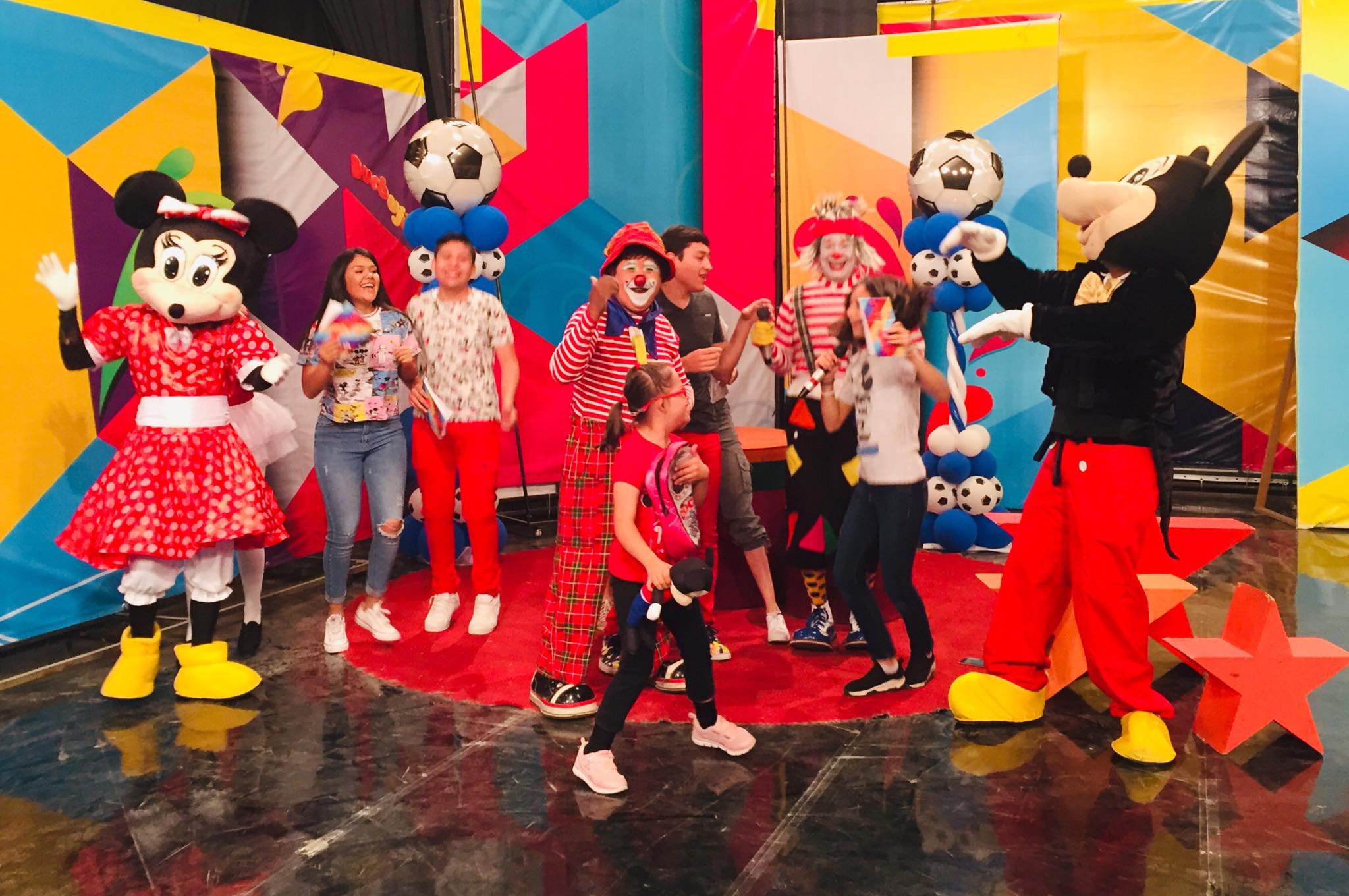 ¡Nostalgia! Burbujitas, así era el programa más amado de la TV en SLP. Foto: Tomada de Facebook Burbujitas