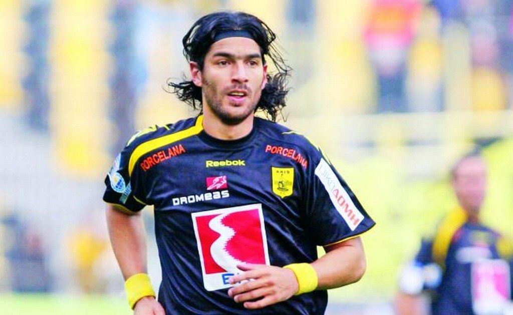 Sebastián 'Loco' Abreu ficha por su equipo número 28