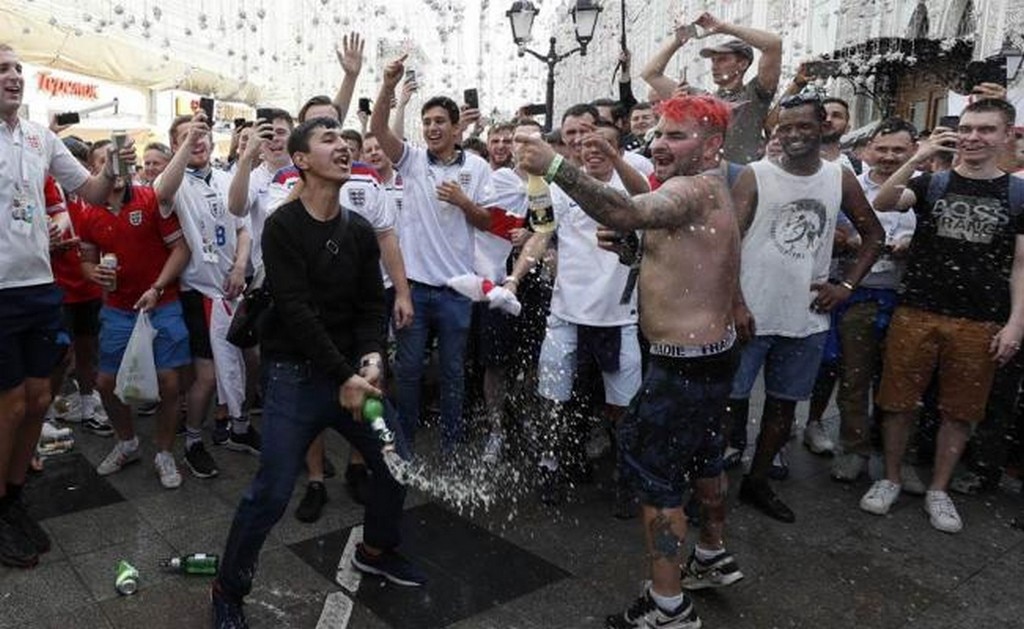  Hinchas impulsan economía de Croacia con venta de cerveza durante el Mundial