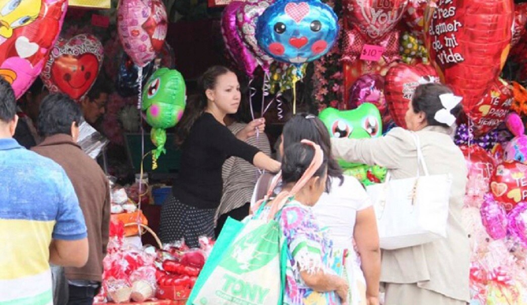 Informales no obstruirán entradas de comercio formal