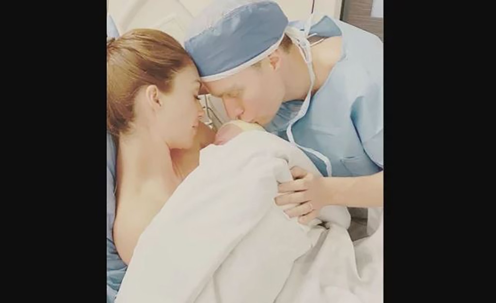 Nace Emiliano, segundo bebé de Anahí