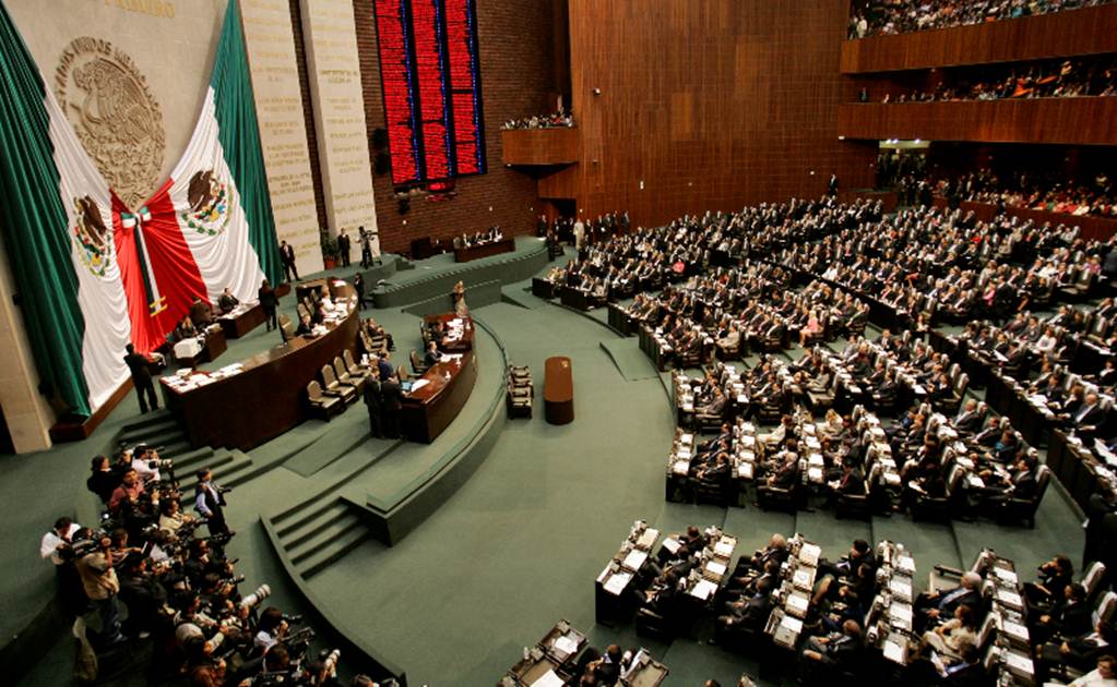 Diputados gastan 163 mdp en vales de despensa y alimentos