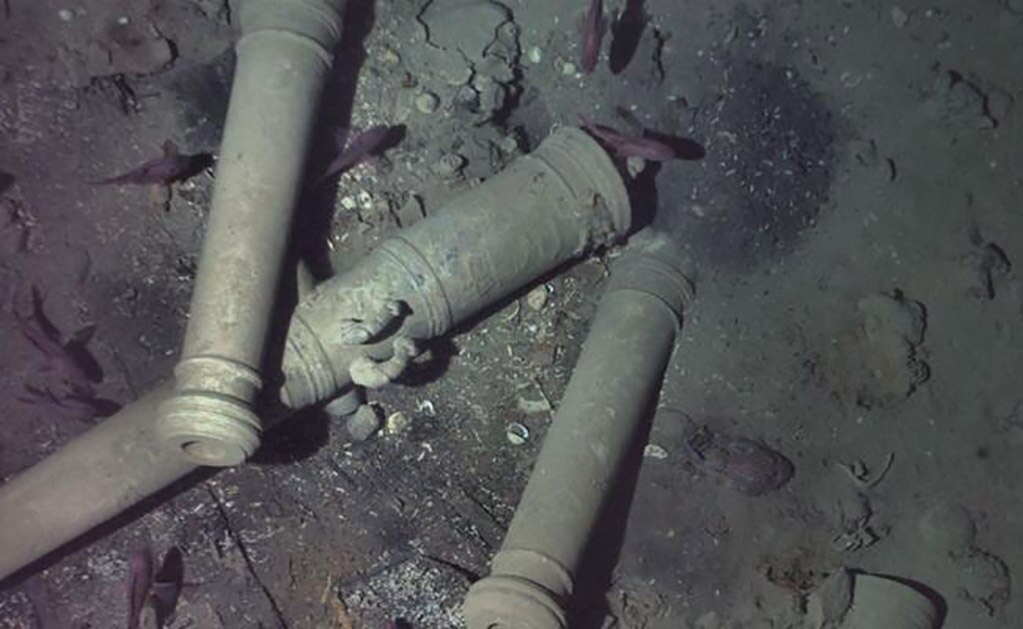El vehículo submarino autónomo llamado REMUS 6000 tomó imágenes que permitieron identificar al galeón. Foto: REMUS 6000, Woods Hole Oceanographic Institution