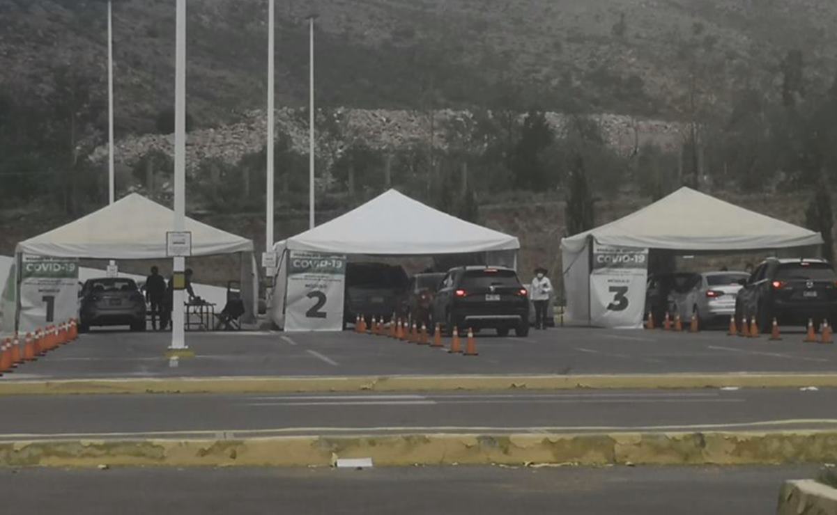 Reportan pruebas Covid-19 agotadas en Centro de Convenciones de SLP. Foto: Xochiquetzal Rangel