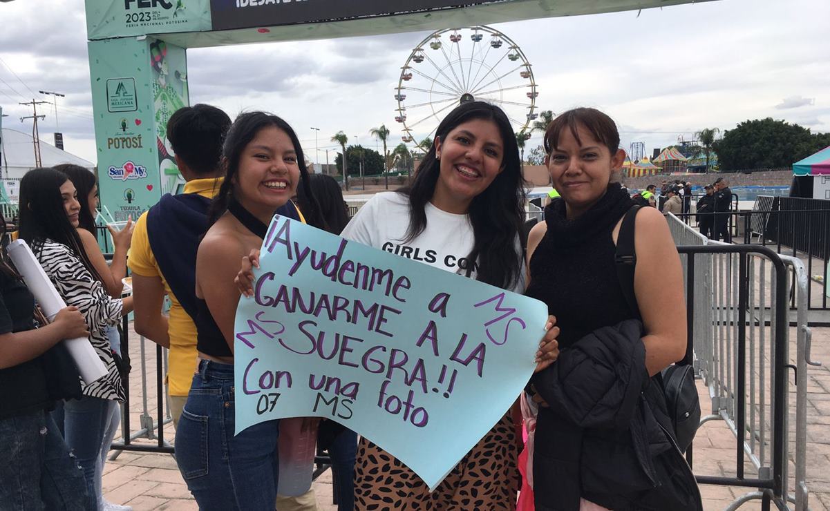 Fans de la Banda MS hacen fila desde temprano para concierto en la Fenapo. Foto: Regina Arellano