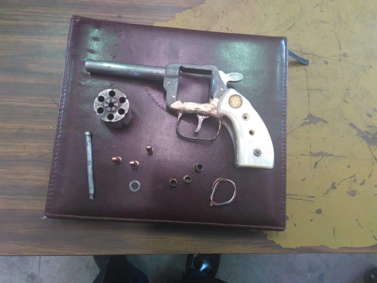 Detienen a pandillero con portación ilegal de arma