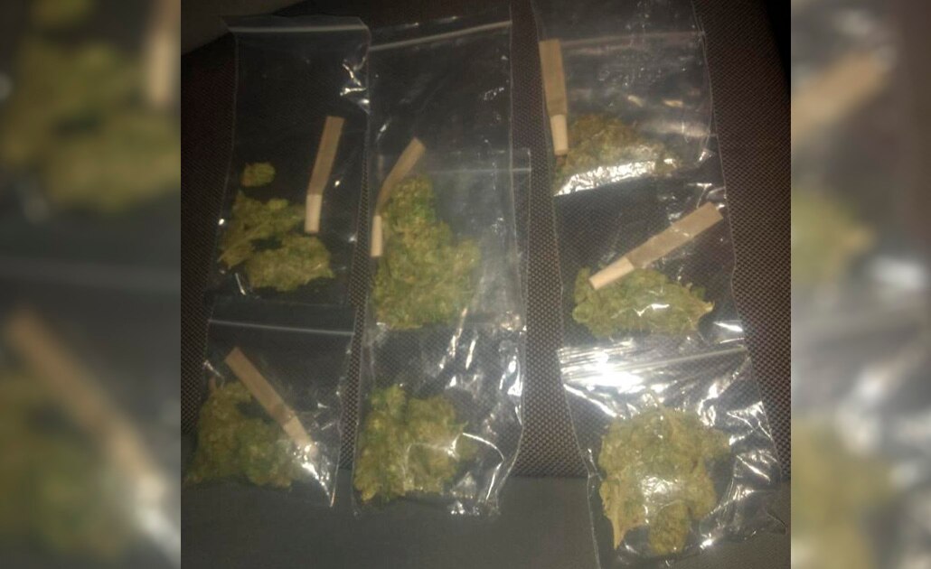 Joven es detenido con marihuana