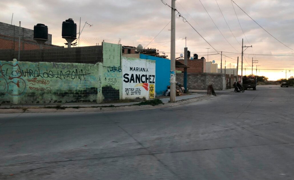 A más de un año de las elecciones, partidos aún no retiran su publicidad