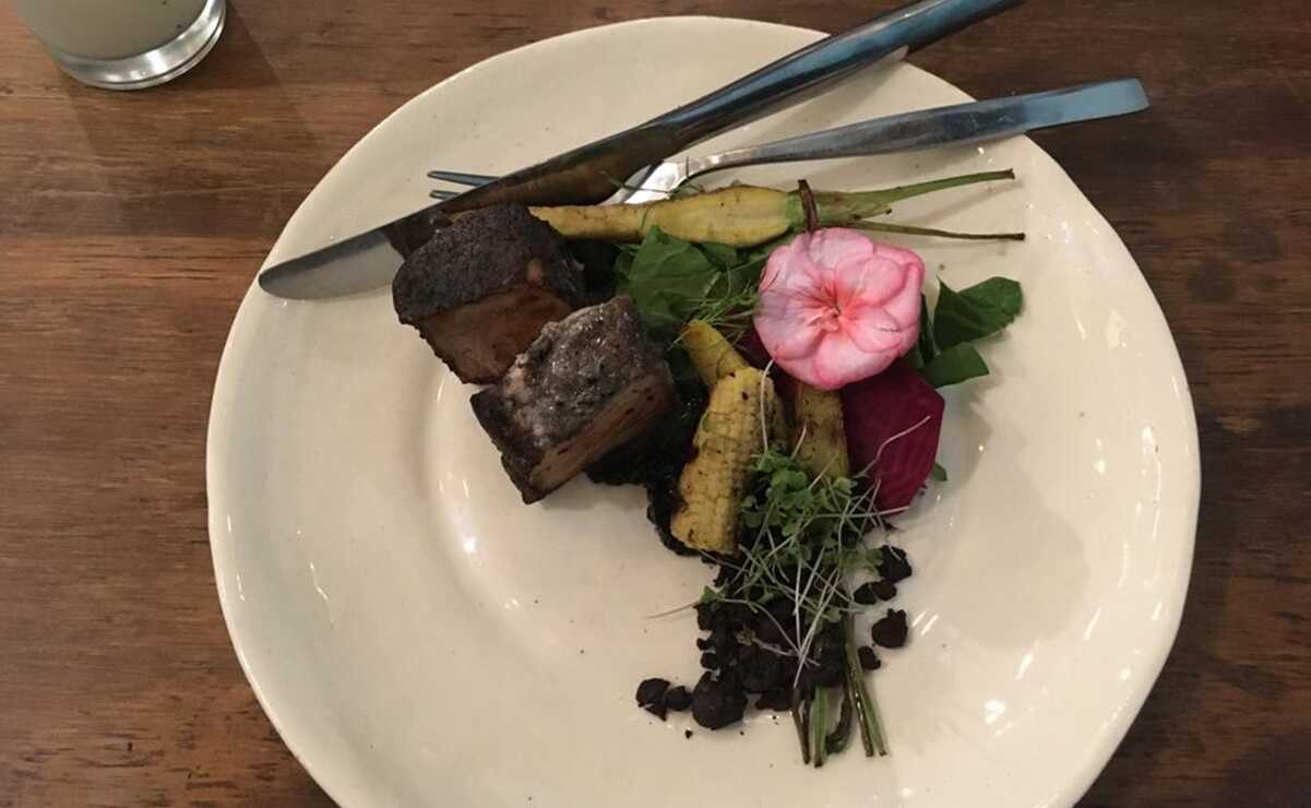 Oro y plata comestibles en un platillo, más que una cena es toda una experiencia en SLP