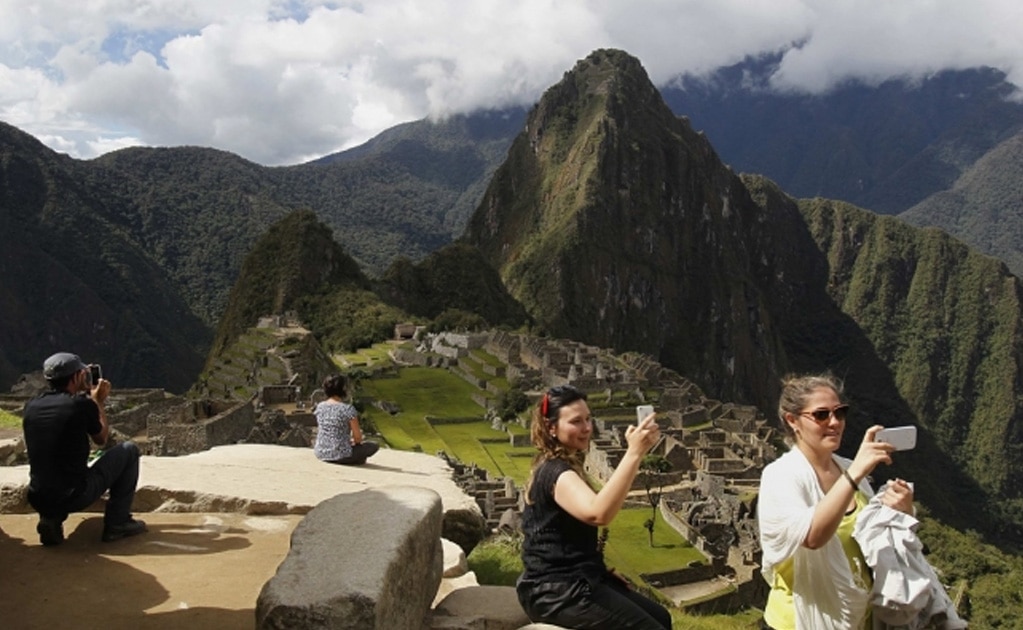 Instalan más cámaras de seguridad tras daños de turistas a Machu Picchu