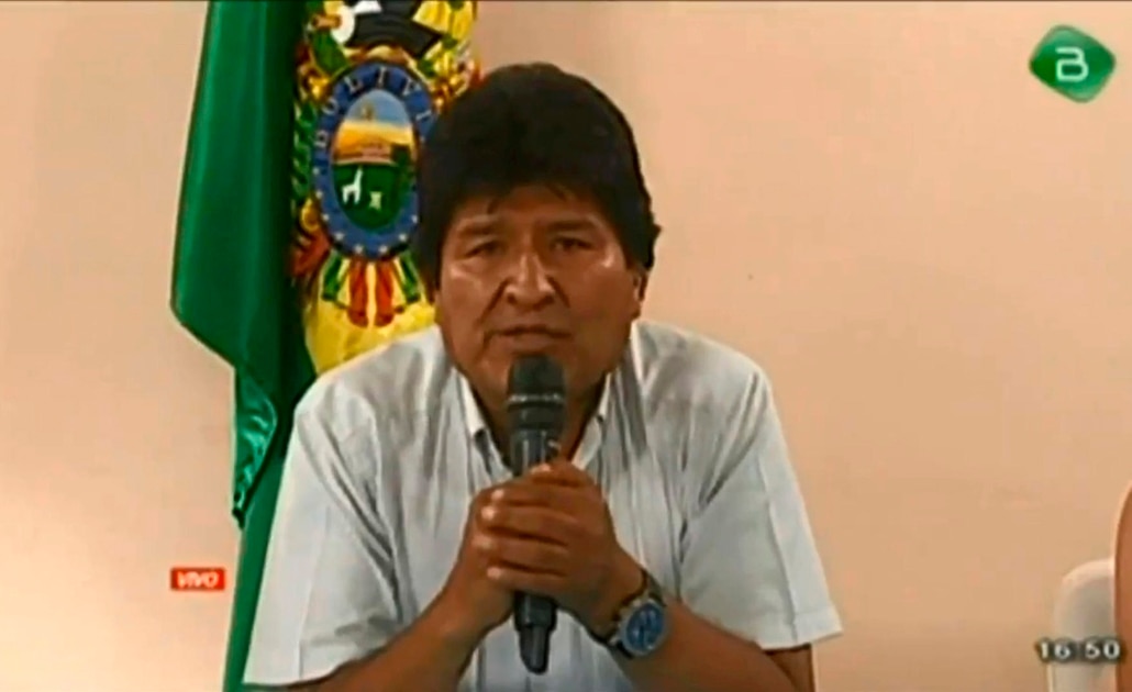 Prevén que Evo Morales deje Bolivia en avión militar mexicano: AFP