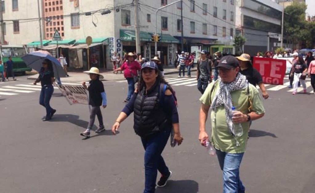  Marcha “El Mosh” en movilización de la CNTE