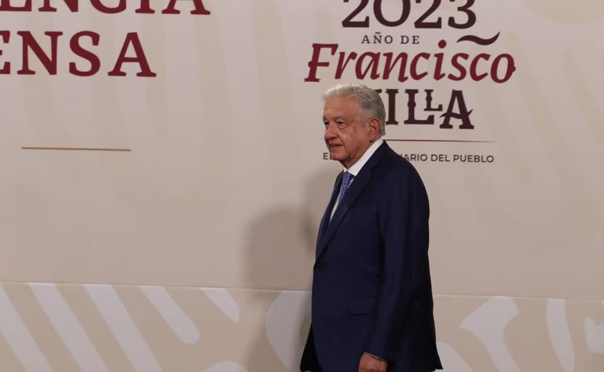 ¡Sorpresa! Reaparece AMLO en "La Mañanera" tras dar positivo a Covid-19