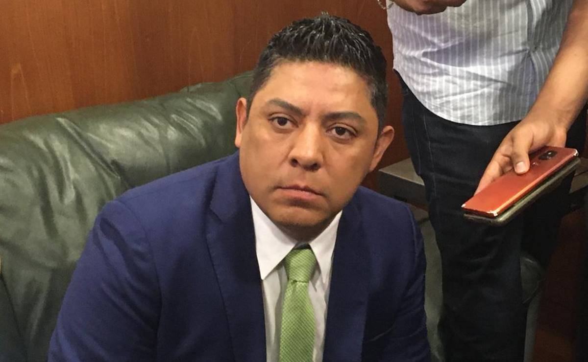 Gobernador enviará iniciativa al Congreso de SLP para eliminar cobro en estacionamientos de centros comerciales