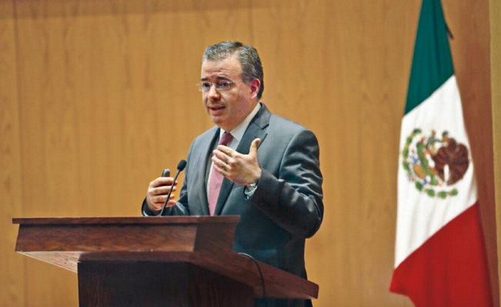 Gobernador del Banco de México, Alejandro Díaz de León. ARCHIVO EL UNIVERSAL