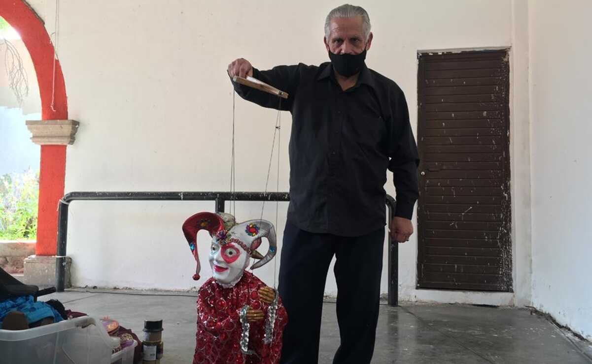 José Guillermo Azanza tiene más de 100 títeres que se volvieron su pasión desde hace 60 años. Foto: Xochiquetzal Rangel