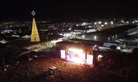 Sin lluvia, J.Balvin hace perrear a los potosinos en la inauguración del Festival Navideño 2022
