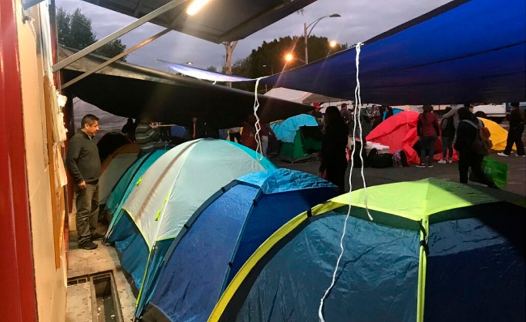 Inicia CNTE bloqueo en San Lázaro