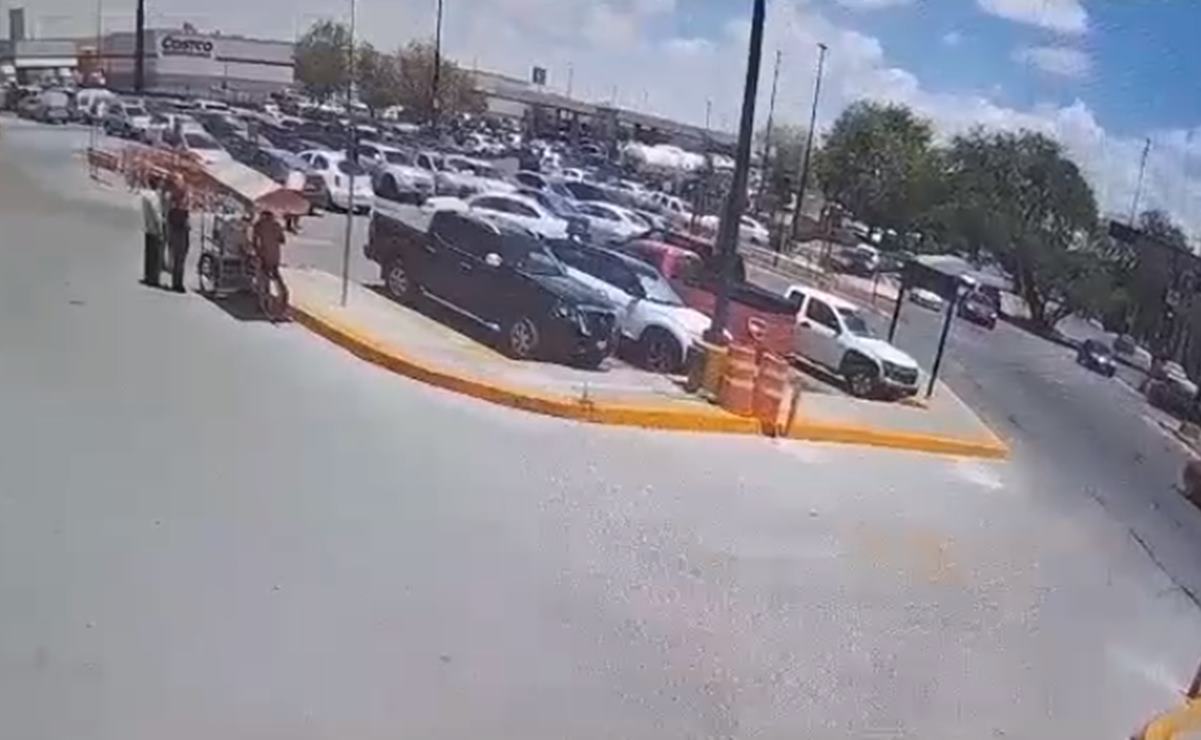 VIDEO. A punta de pistola despojan a mujer de camioneta en capital de SLP