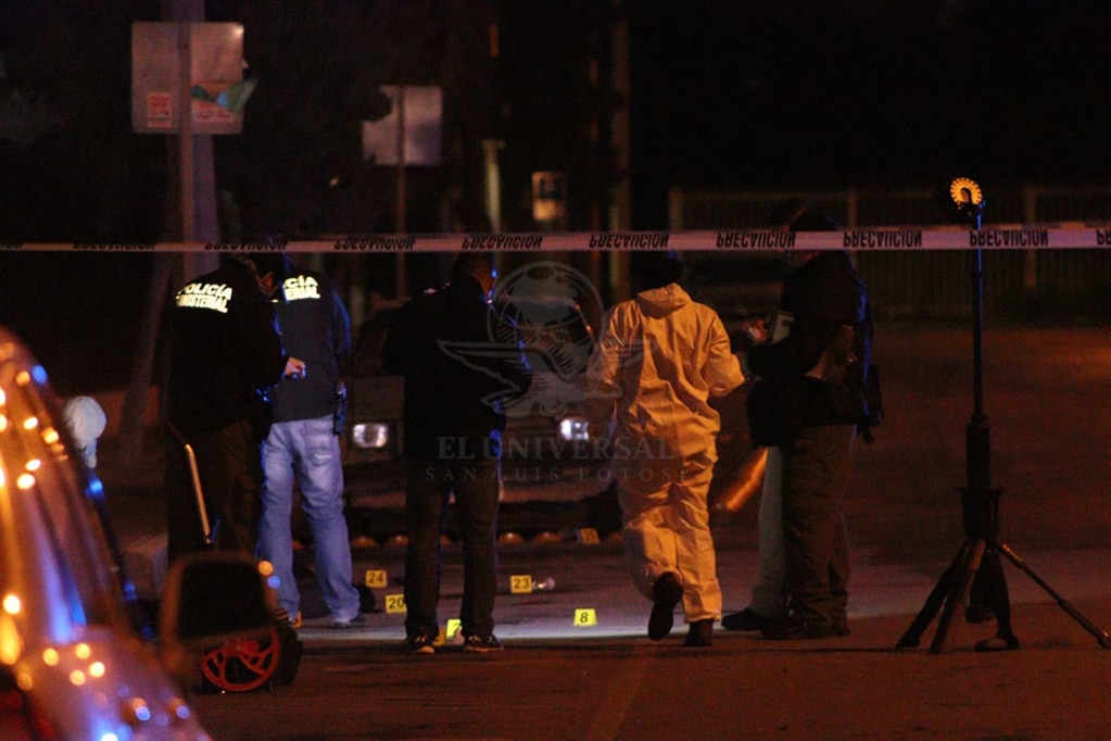 #Actualización. Riña termina en balacera frente a la Clínica 50