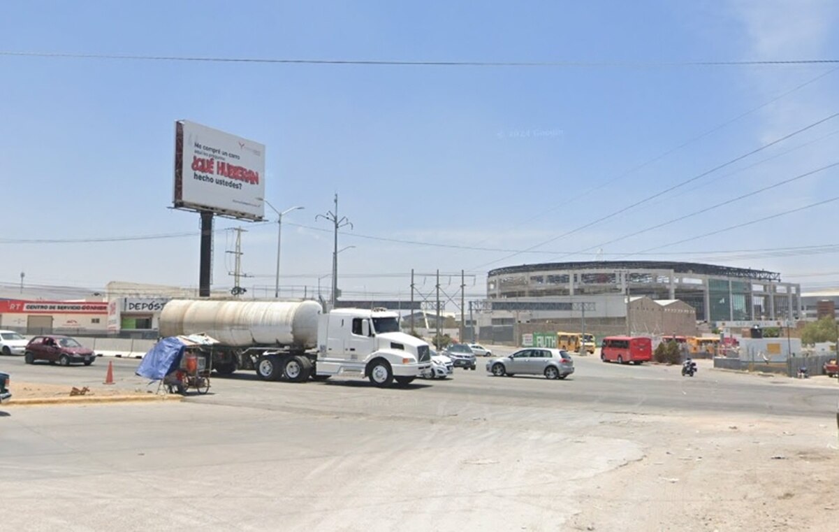 Adelanta Gallardo construcción deprimido vehicular en el cruce de Circuito Potosí y avenida de las Torres