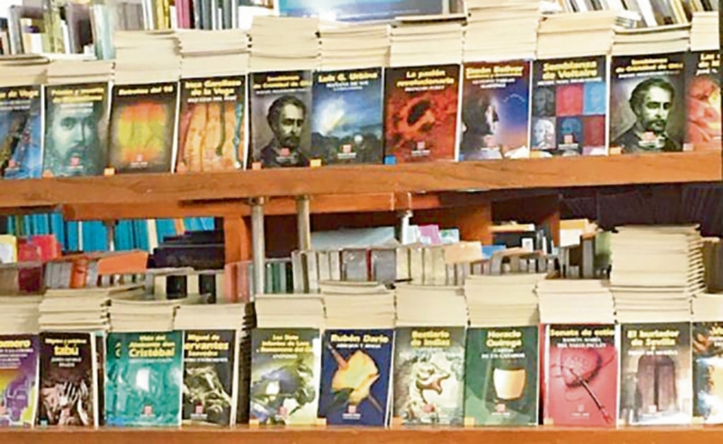 Difícil, hallar libros que ofreció Taibo a $49.50