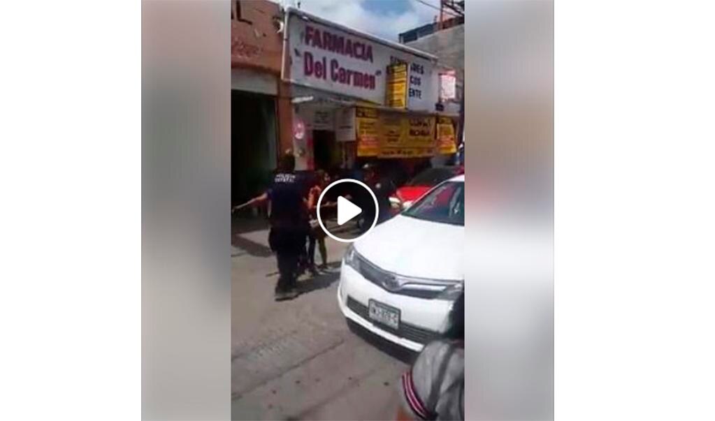 Detención termina en golpiza