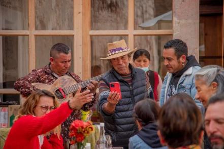 Concluye filmación de película Viva México, de Luis Estrada, en Real de Catorce