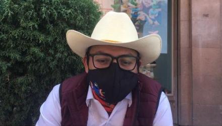 Con el vibrar del violín, huapangueros llenan de vida el Centro Histórico de SLP