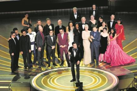 Guillermo del Toro se corona con el Oscar