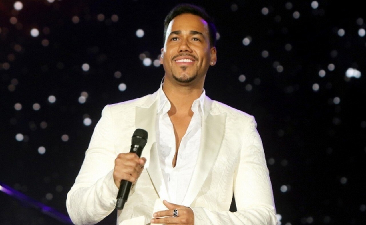  Romeo Santos comparte foto de sus "dos nuevos bebés"