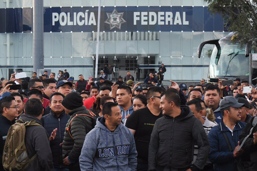 Comisaria de la PF se compromete a resolver peticiones de elementos inconformes