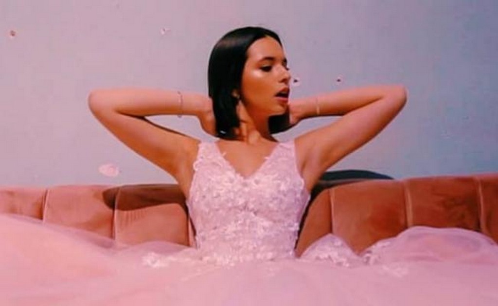  Sorprende hija de Pepe Aguilar en sus XV años