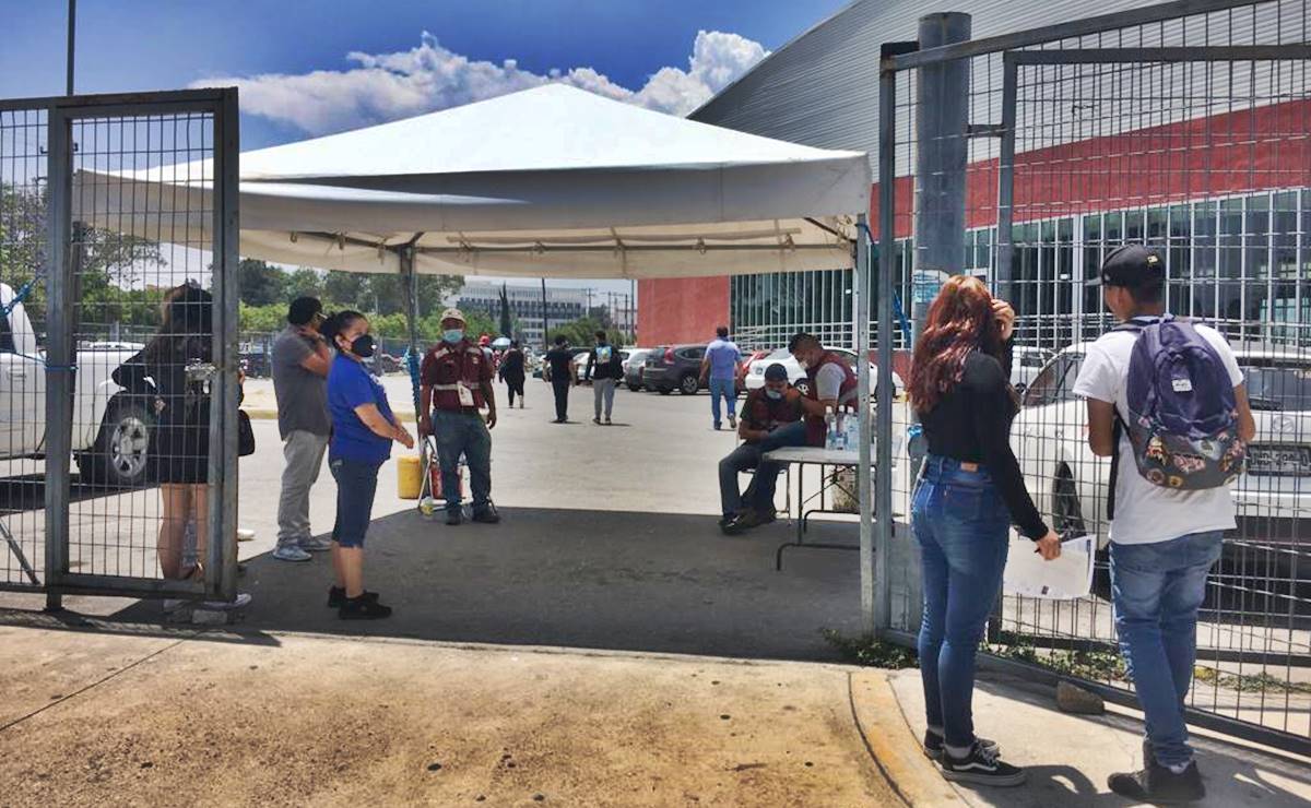 Vacunación especial para menores contra Covid-19 en SLP registra baja afluencia