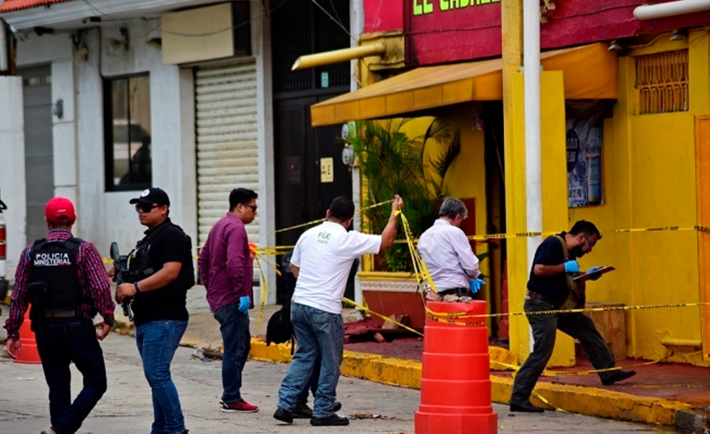 FGR inicia trabajos de investigación en bar de Coatzacoalcos