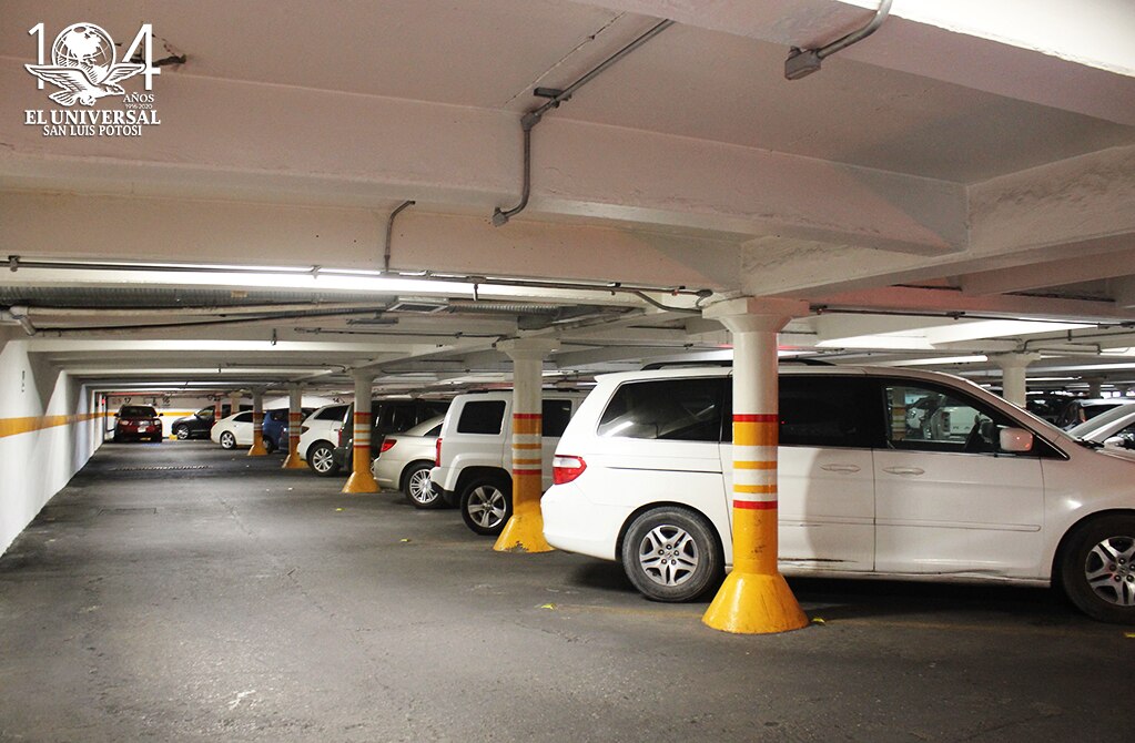 Estacionamientos del Centro Histórico incrementan tarifas