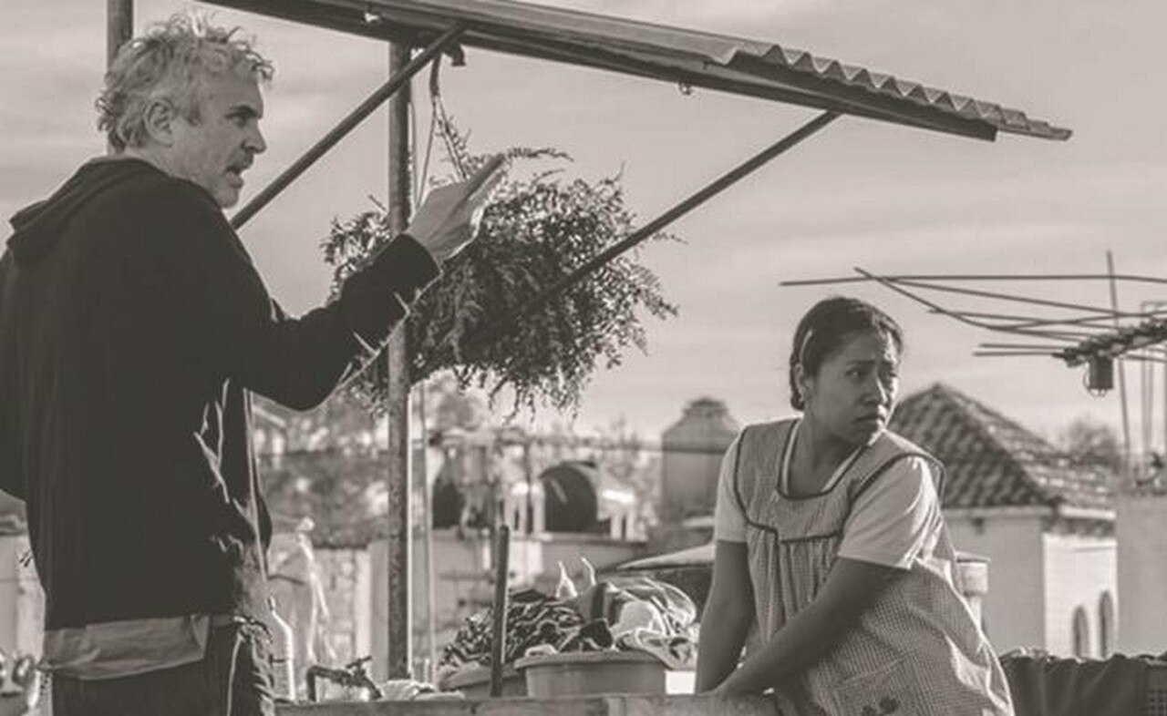 Alfonso Cuarón y Yalitza Aparicio en "Roma". Foto: Archivo El Universal